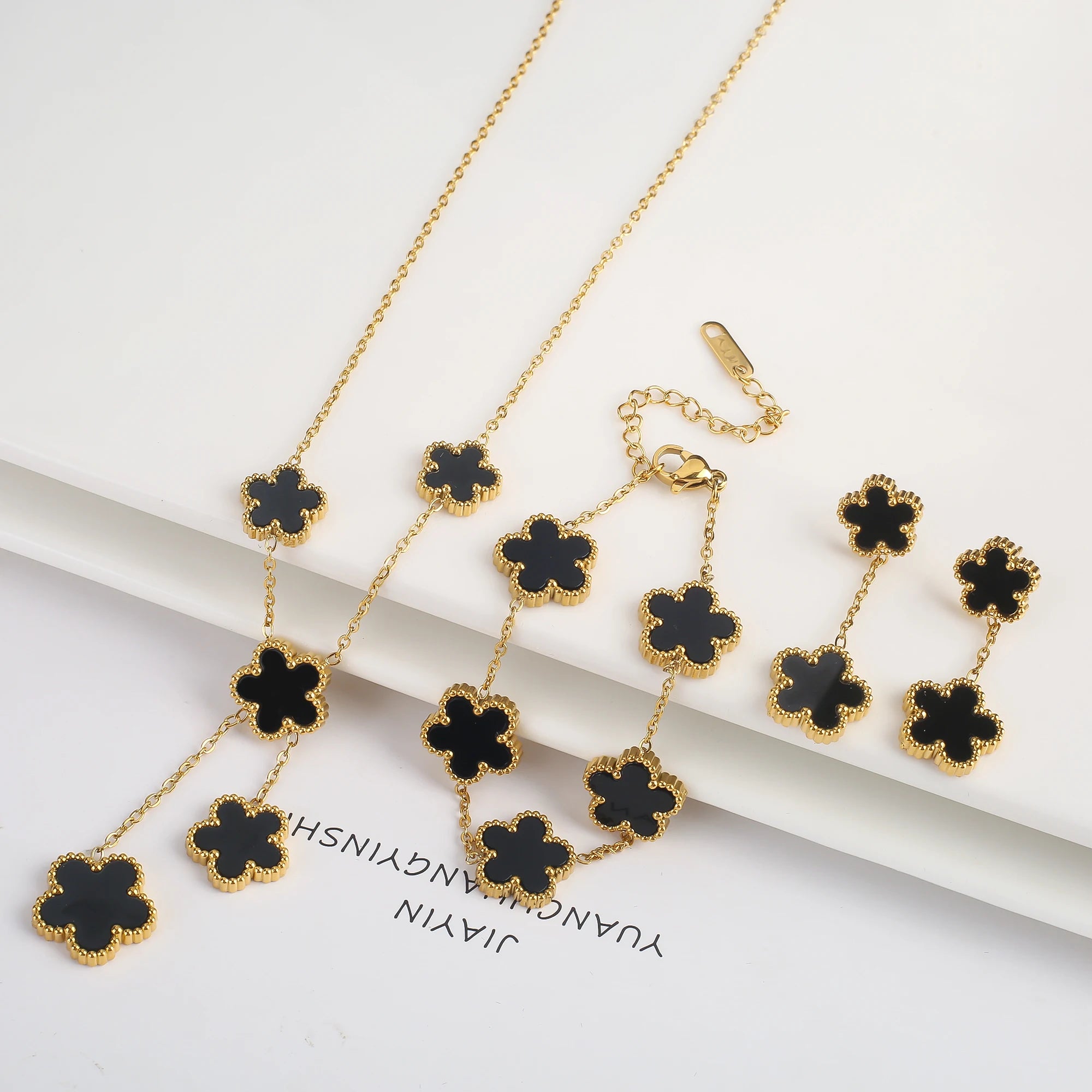 Golden Clover Set