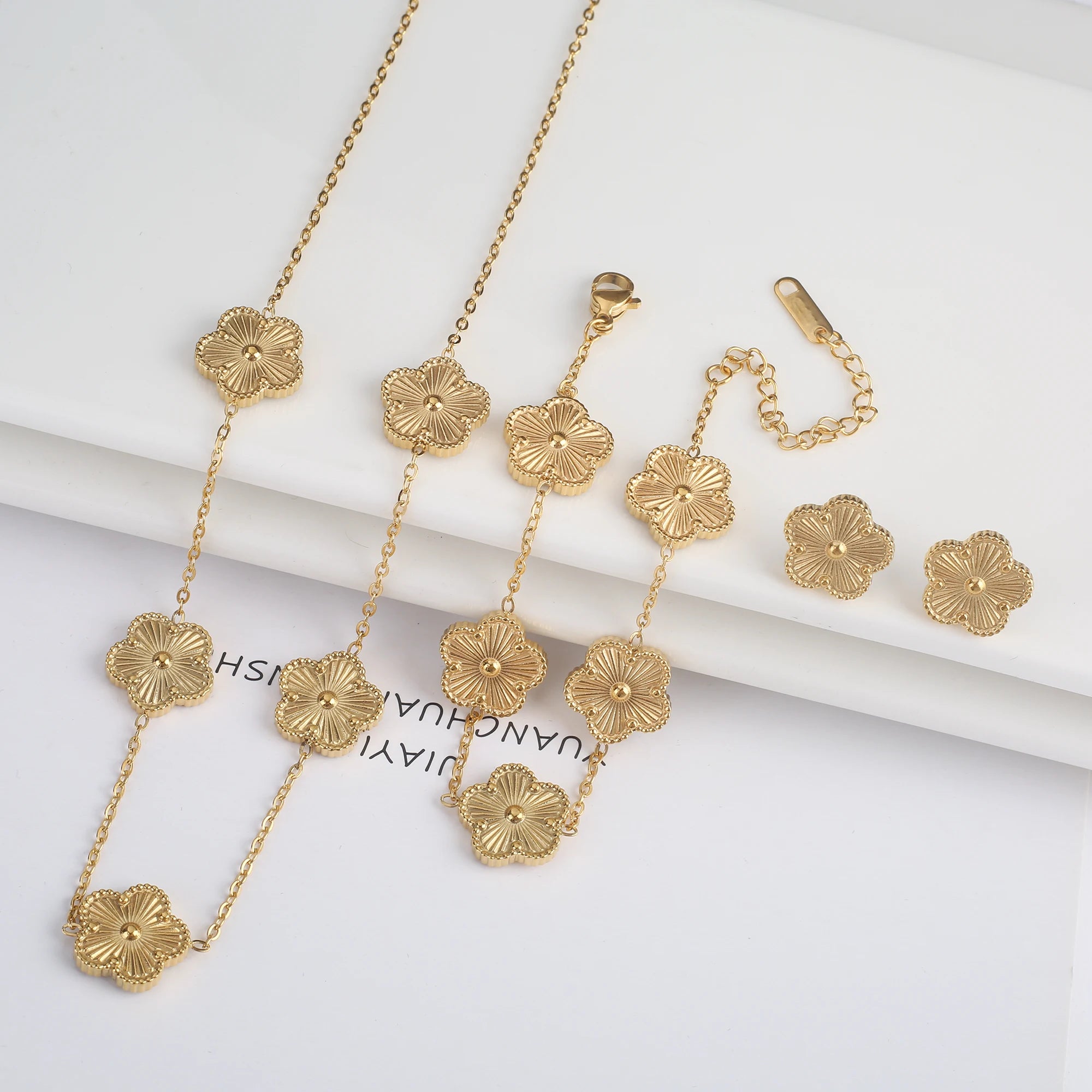 Golden Clover Set