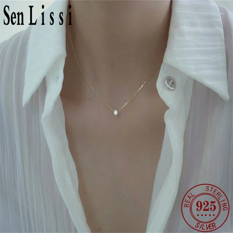 old Plated Zircon Clavicle Necklace